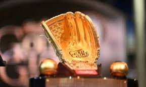 Logo for The Gold Gloves